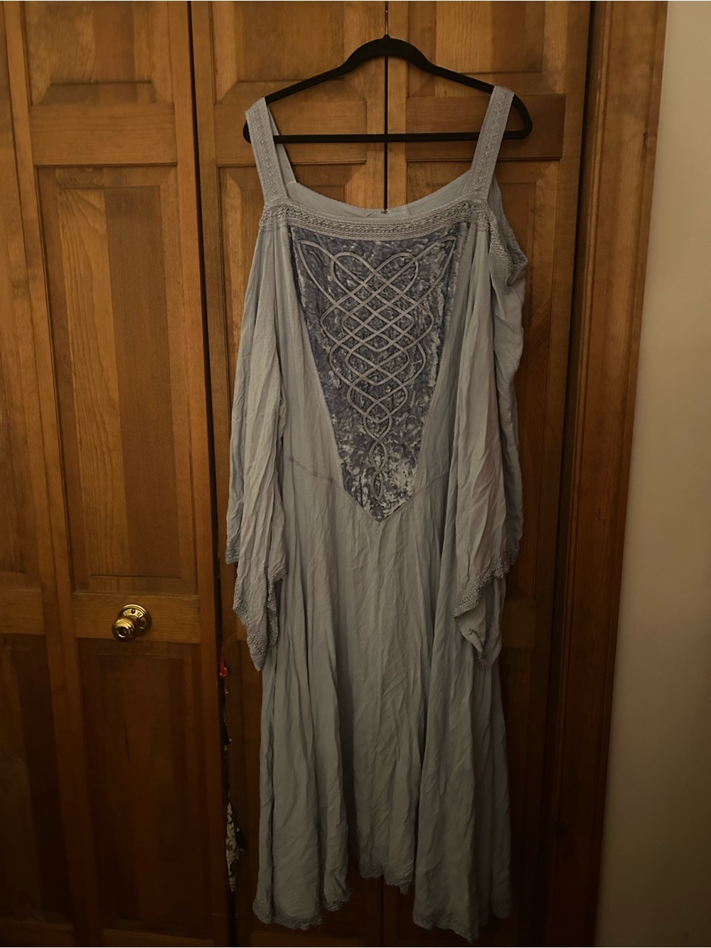 HolyClothing Women’s 5X Light Blue Medieval/Renaissance Inspired Avallon Dress